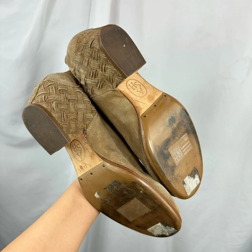 Ash brown woven boots size 8